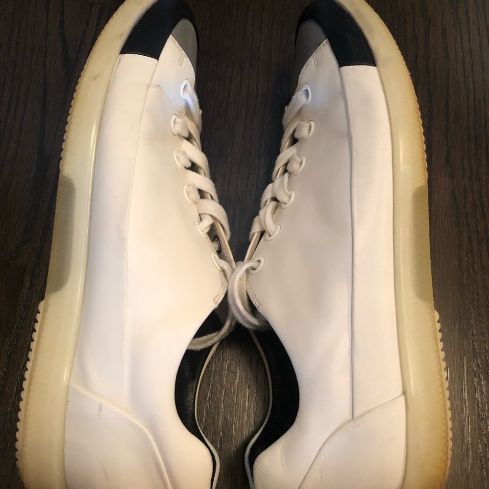 Prada leather sneakers 9.5 - Picture 6 of 12